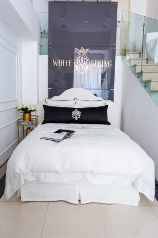 Pillow Case “White Barocco”
