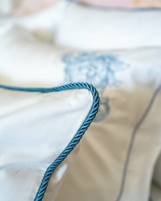 Oversize Pillowcase “Blue Jeans Trim”