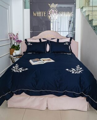 Luxury Bedding Set “Sakura”