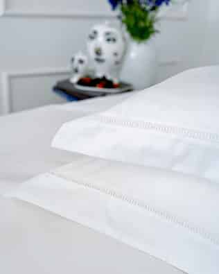 Luxury Bedding Set “White Paradise”