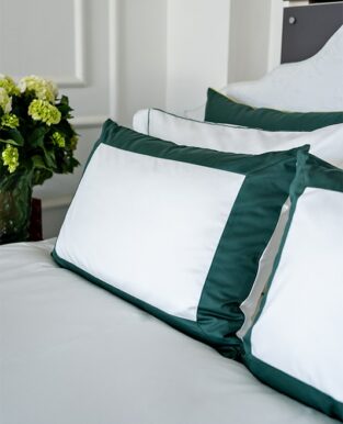 Luxury Bedding Set “Broad Stripe”